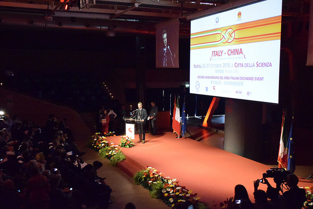 30481864392_1cd492fb78_z